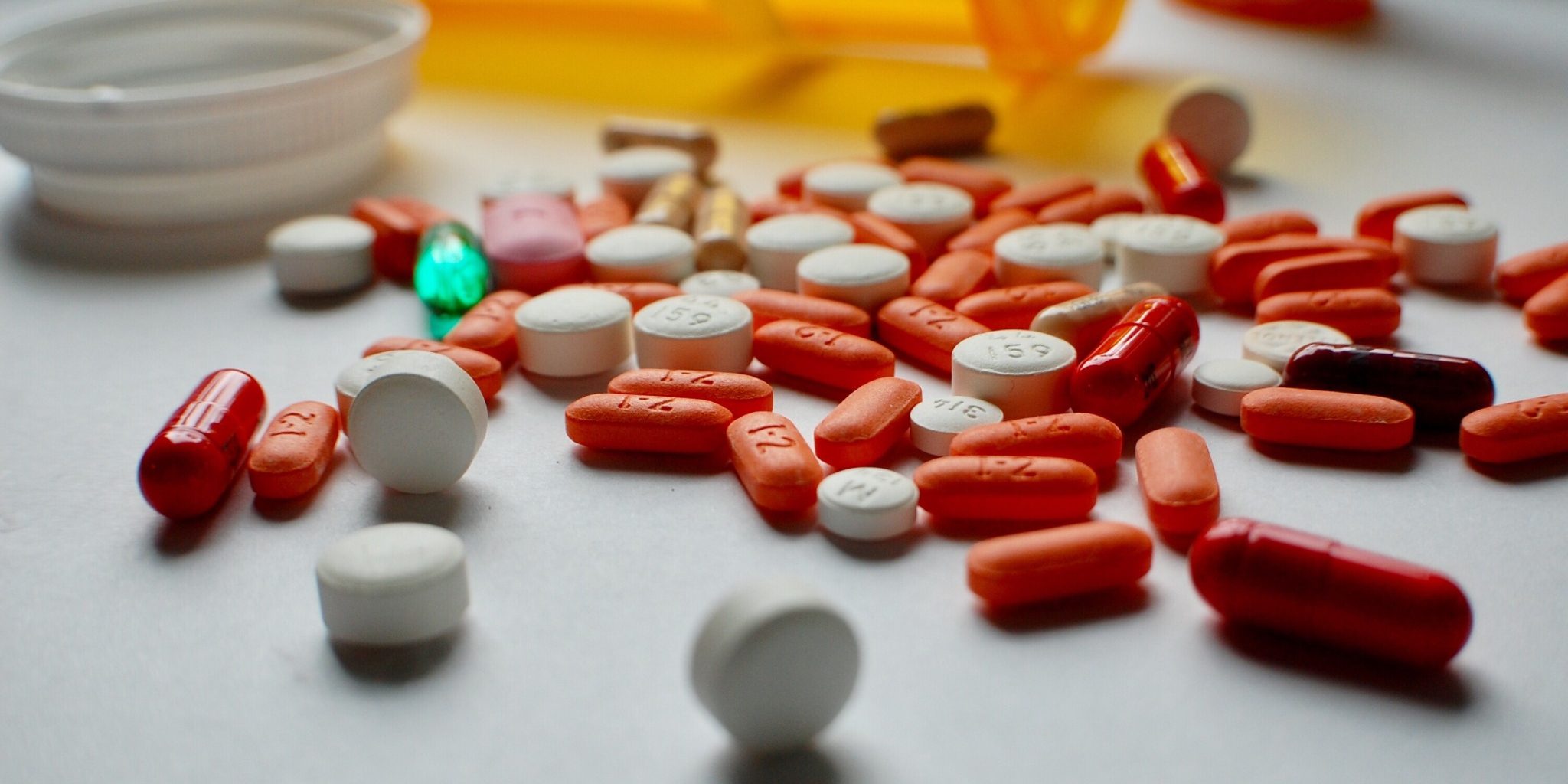 Benzodiazepinele: Dependența invizibilă care distruge vieți – simptome, cauze, sevraj și tratament